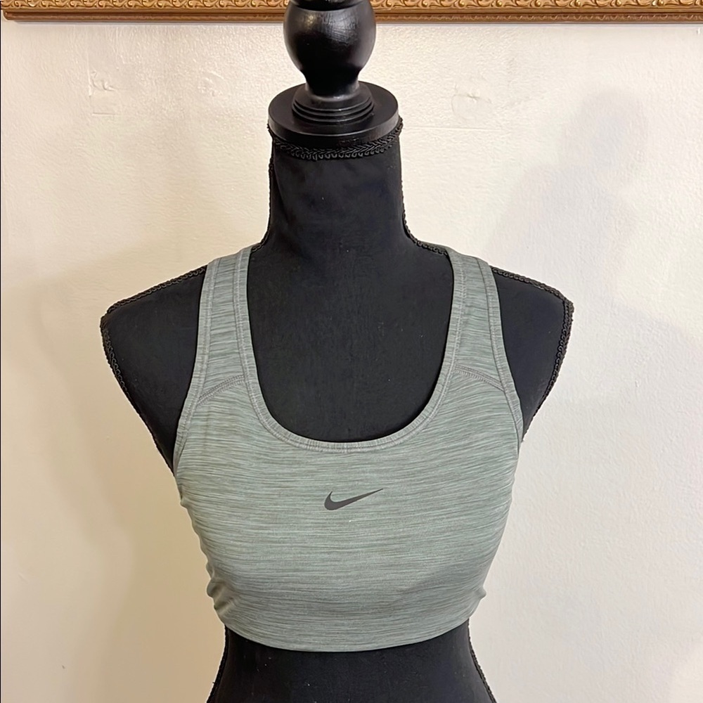 Nike Women's Swoosh Dri-Fit Racerback Sports Bra Gray Size Medium. - Picture 5 of 6